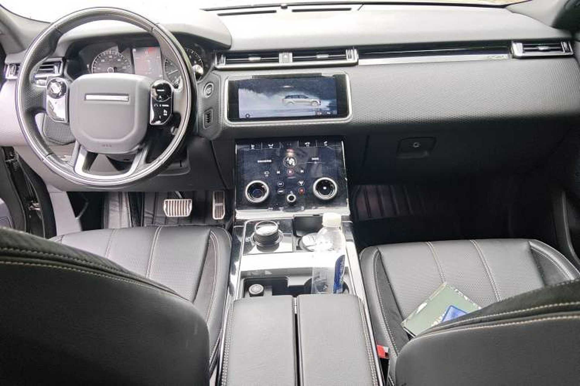 Used Land Rover Range Velar 2018 P300 S Center Console