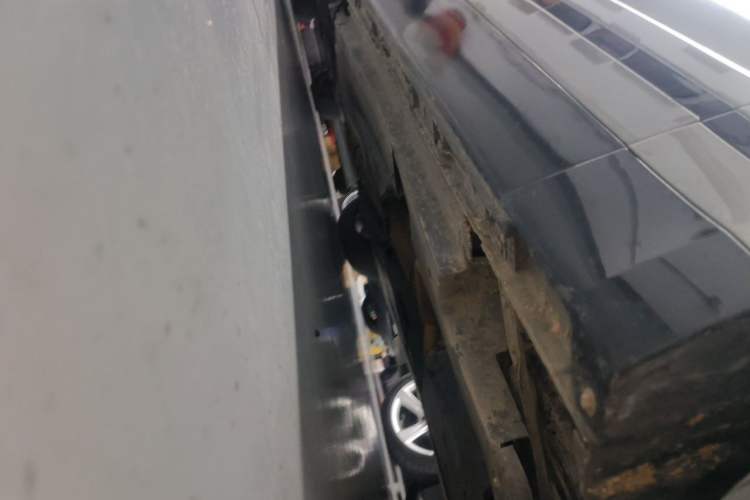 Used Land Rover Range Velar 2018 P380 R-DYNAMIC SE Chassis Front Right