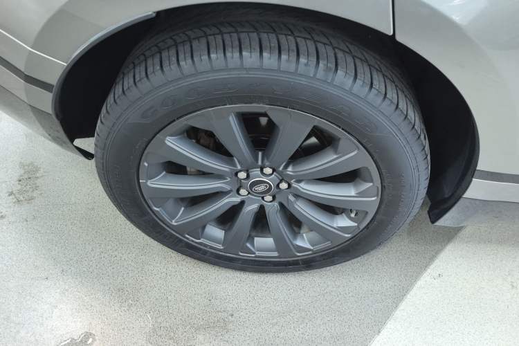 Used Land Rover Range Velar 2018 P380 R-DYNAMIC SE Exterior 5