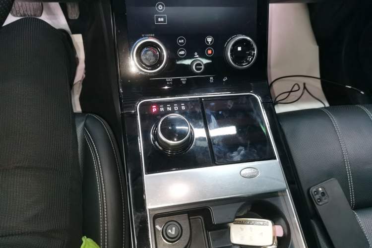 Used Land Rover Range Velar 2018 P250 S Gear Lever