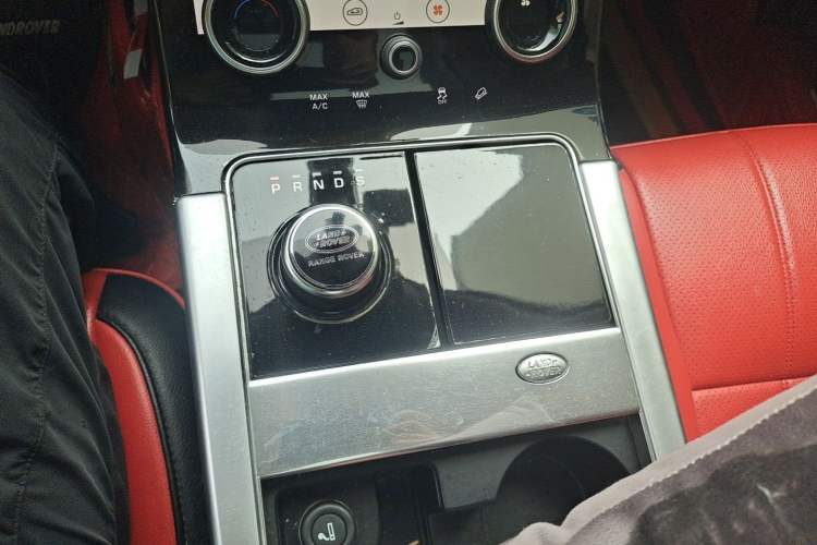 Used Land Rover Range Velar 2018 P250 S Gear Lever
