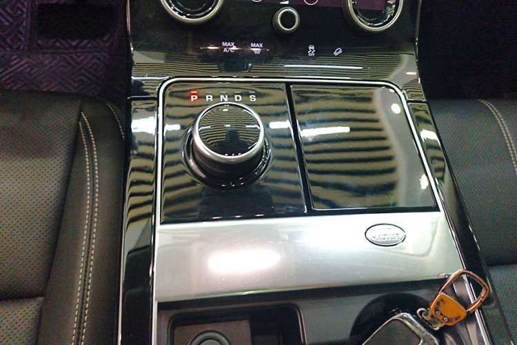 Used Land Rover Range Velar 2018 P380 S Gear Lever