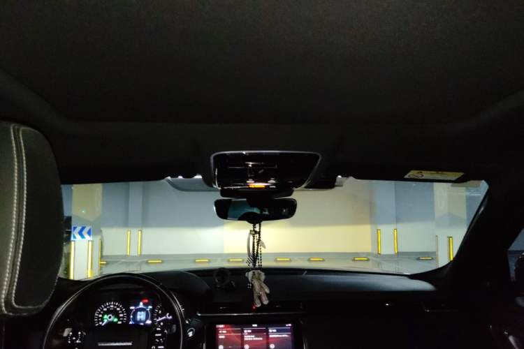 Used Land Rover Range Velar 2018 P300 R-DYNAMIC S Headliner