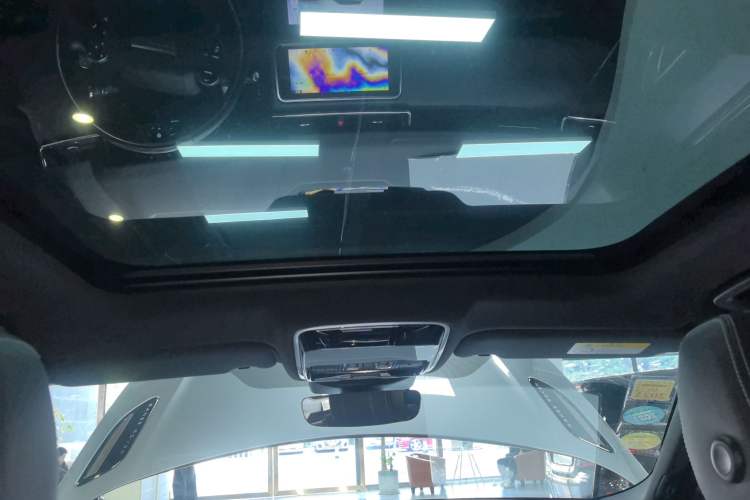 Used Land Rover Range Velar 2018 P380 R-DYNAMIC SE Headliner