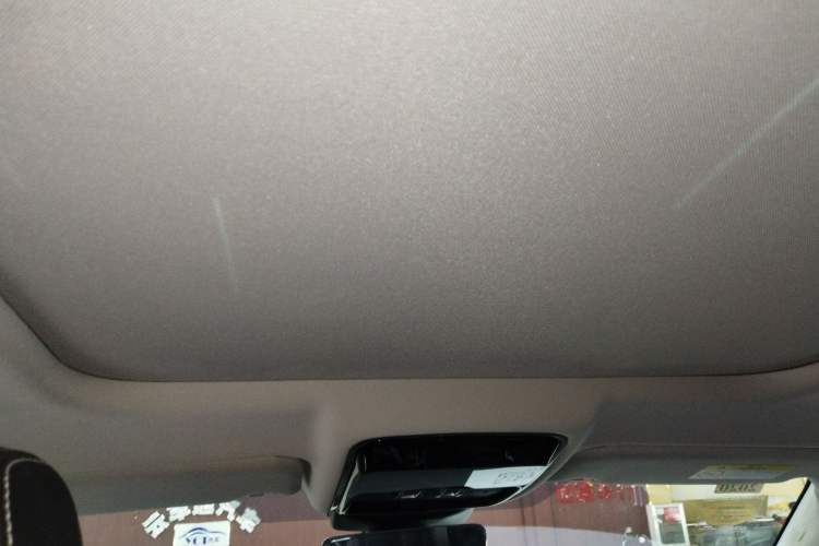 Used Land Rover Range Velar 2018 P380 S Headliner