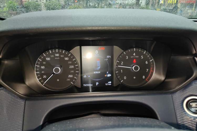 Used Land Rover Range Velar 2018 P300 S Instrument Cluster