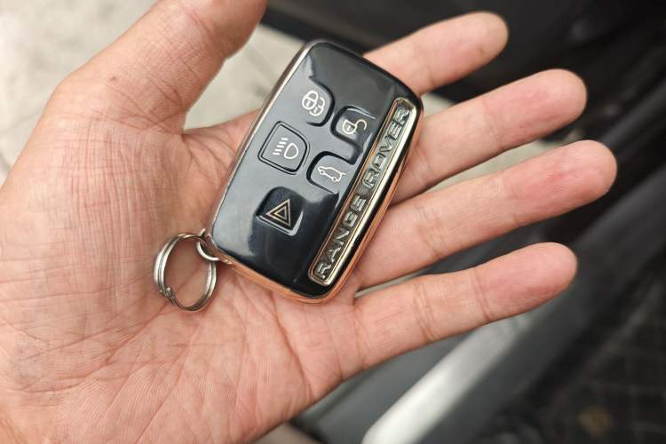 Used Land Rover Range Velar 2018 P250 S Interior 1