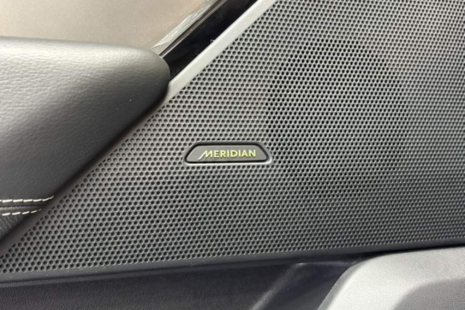 Used Land Rover Range Velar 2018 P380 S Interior 4