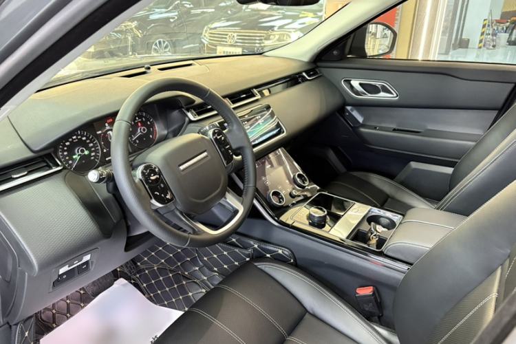 Used Land Rover Range Velar 2018 P380 S Interior 6