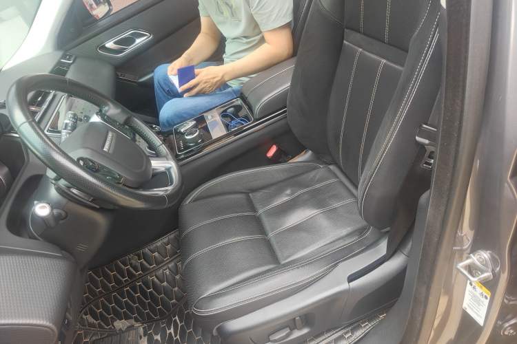 Used Land Rover Range Velar 2018 P250 S Left Front Seat