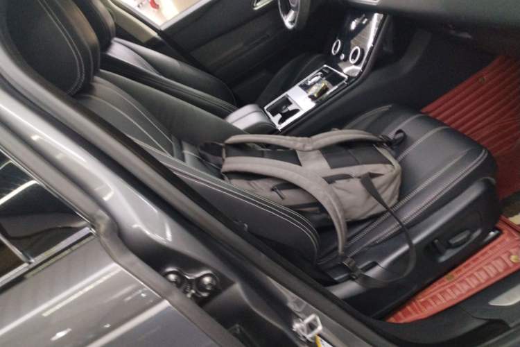 Used Land Rover Range Velar 2018 P380 S Right Front Seat