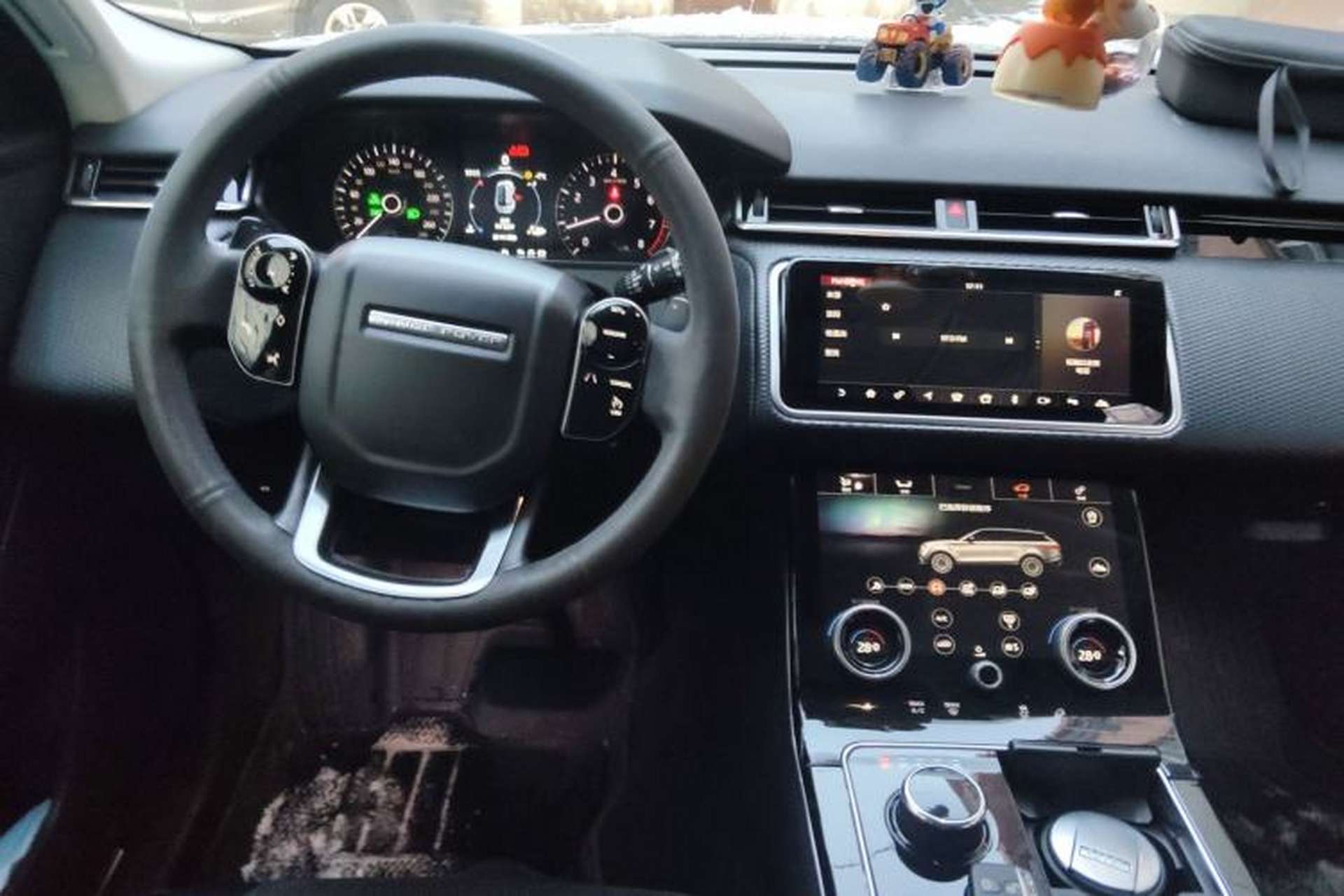 Used Land Rover Range Velar 2018 P300 S Steering Wheel