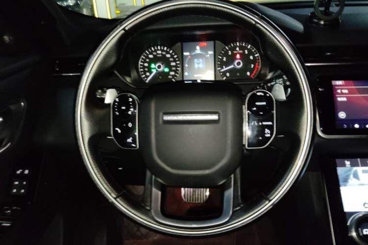 Used Land Rover Range Velar 2018 P300 R-DYNAMIC S Steering Wheel
