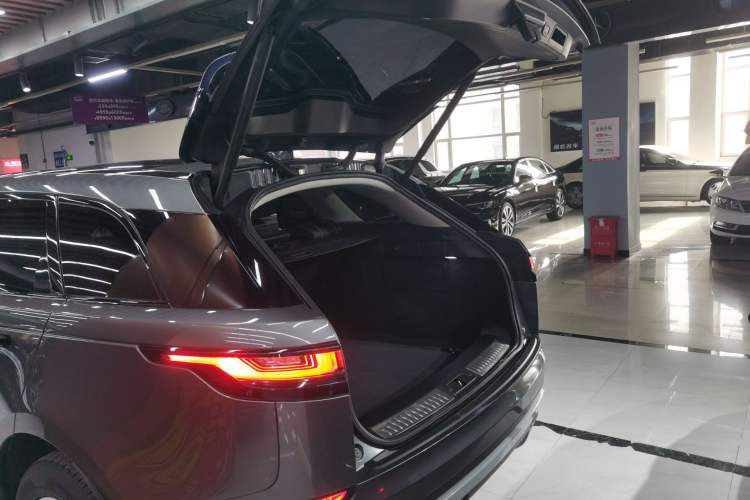 Used Land Rover Range Velar 2018 P250 S Trunk