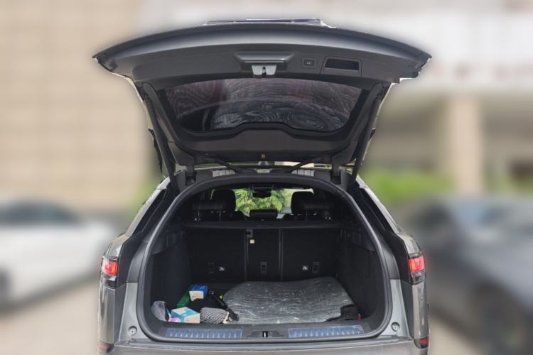 Used Land Rover Range Velar 2018 P250 S Trunk