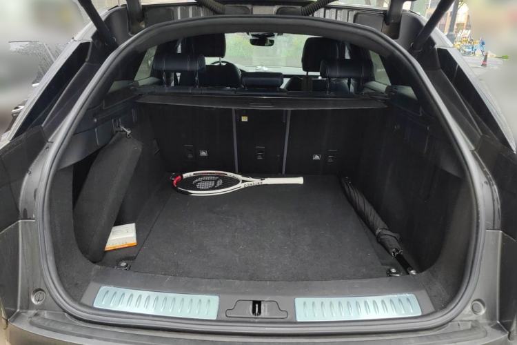 Used Land Rover Range Velar 2018 P300 S Trunk
