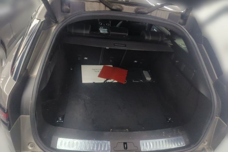 Used Land Rover Range Velar 2018 P380 R-DYNAMIC SE Trunk