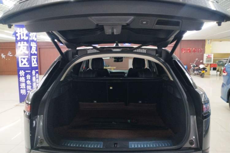 Used Land Rover Range Velar 2018 P380 S Trunk