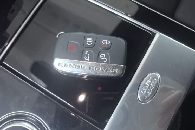 Used Land Rover Range Velar 2018 P380 R-DYNAMIC SE Vehicle Key