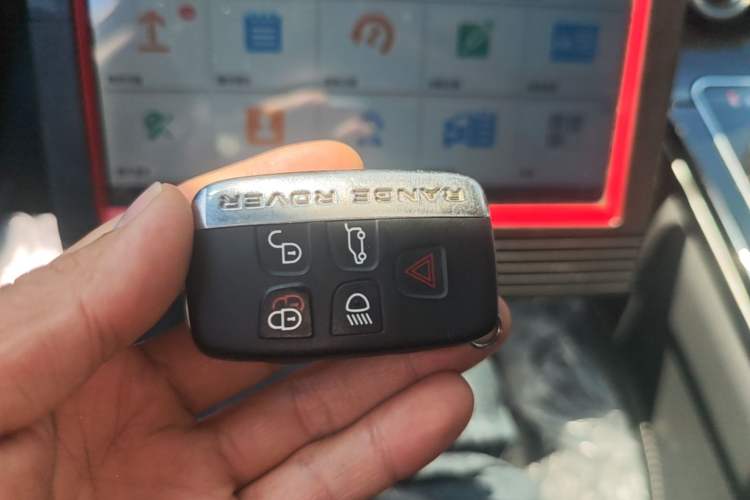 Used Land Rover Range Velar 2018 P380 S Vehicle Key
