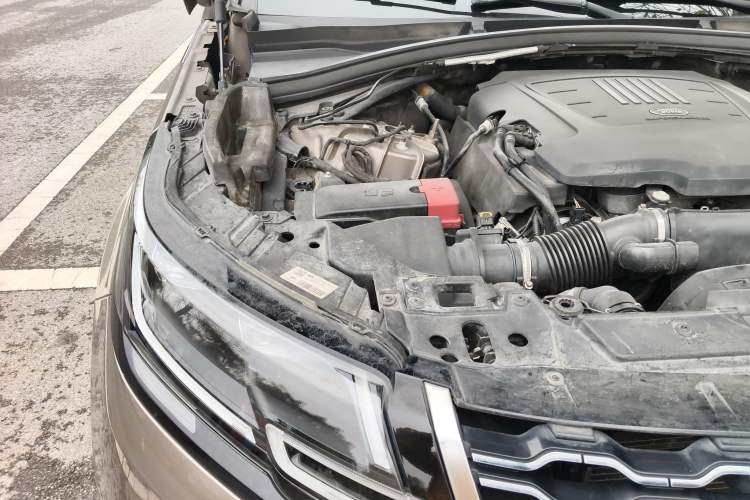 Used Land Rover Range Velar 2018 P380 S Engine Bay Right