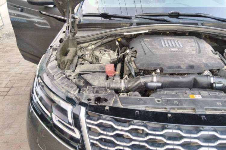 Used Land Rover Range Velar 2018 P380 S Engine Bay Right