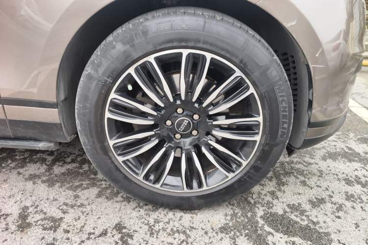 Used Land Rover Range Velar 2018 P380 S Right Front Wheel Hub
