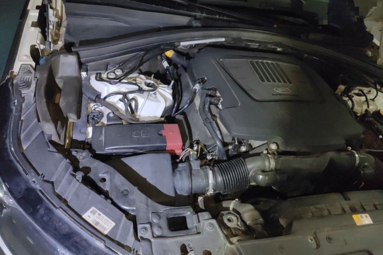 Used Land Rover Range Velar 2018 P380 R-DYNAMIC SE Engine Bay Right