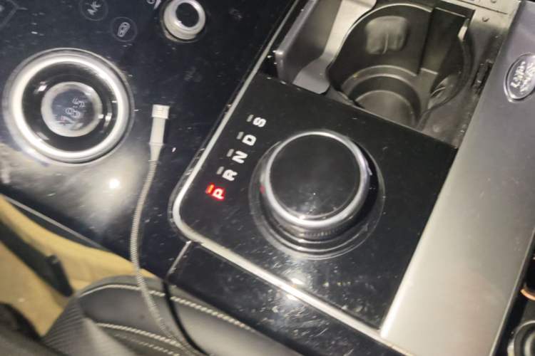 Used Land Rover Range Velar 2018 P250 S Gear Lever