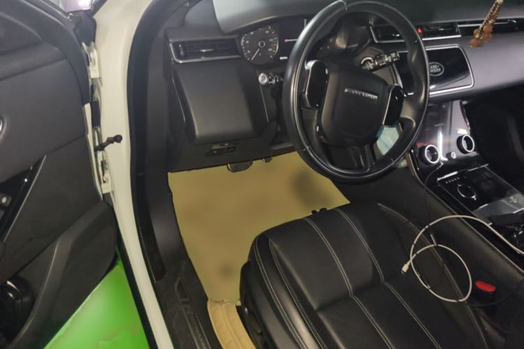 Used Land Rover Range Velar 2018 P250 S Steering Wheel