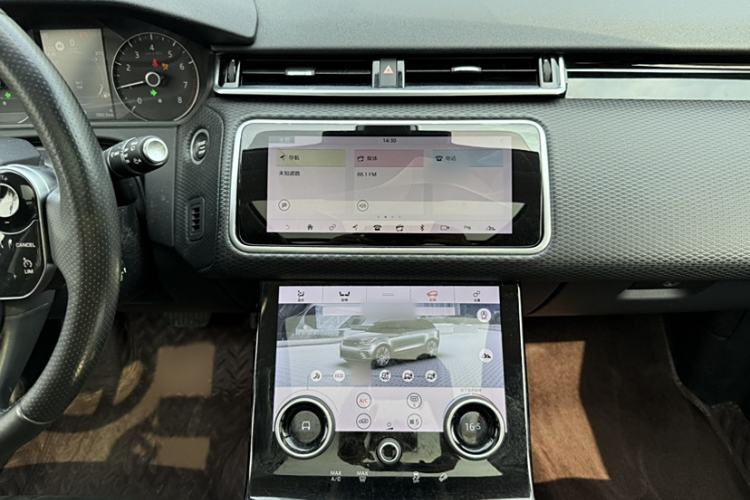 Used Land Rover Range Velar 2018 P250 S Audio And AC Panel
