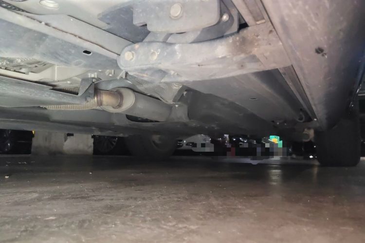 Used Land Rover Range Velar 2018 P300 R-DYNAMIC S Chassis Front Left