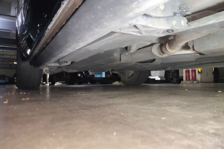 Used Land Rover Range Velar 2018 P300 R-DYNAMIC S Chassis Front Right