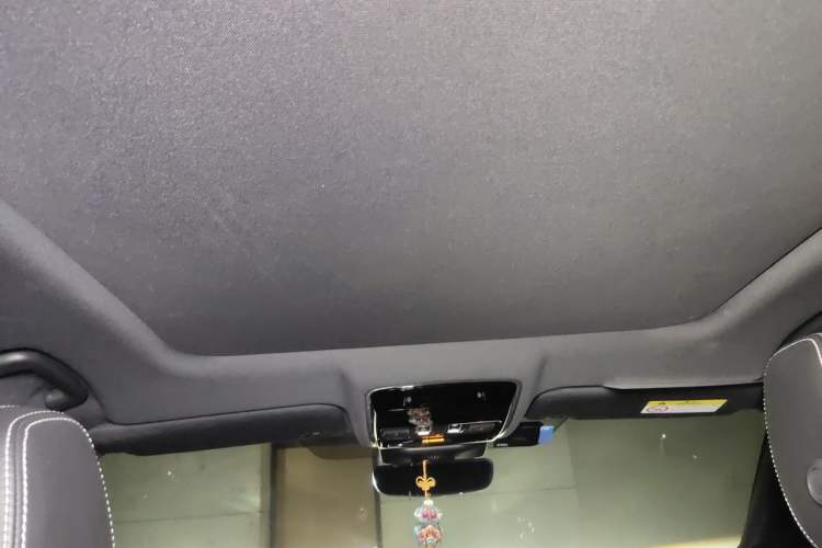 Used Land Rover Range Velar 2018 P300 R-DYNAMIC S Headliner
