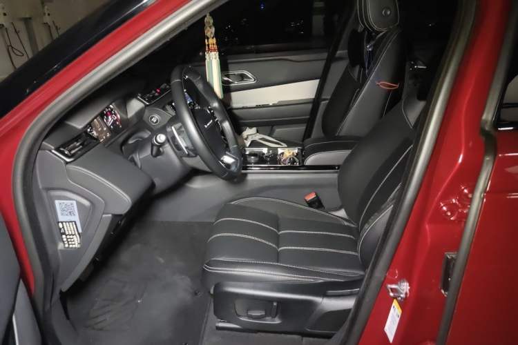 Used Land Rover Range Velar 2018 P300 R-DYNAMIC S Left Front Seat