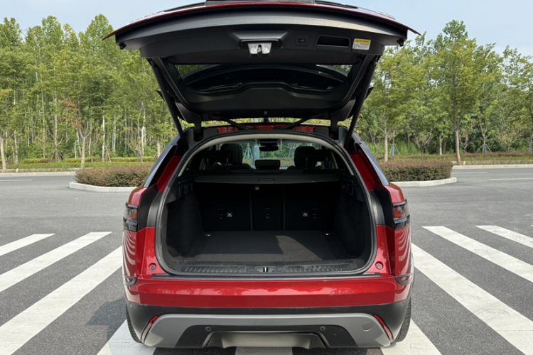 Used Land Rover Range Velar 2018 P250 S Trunk
