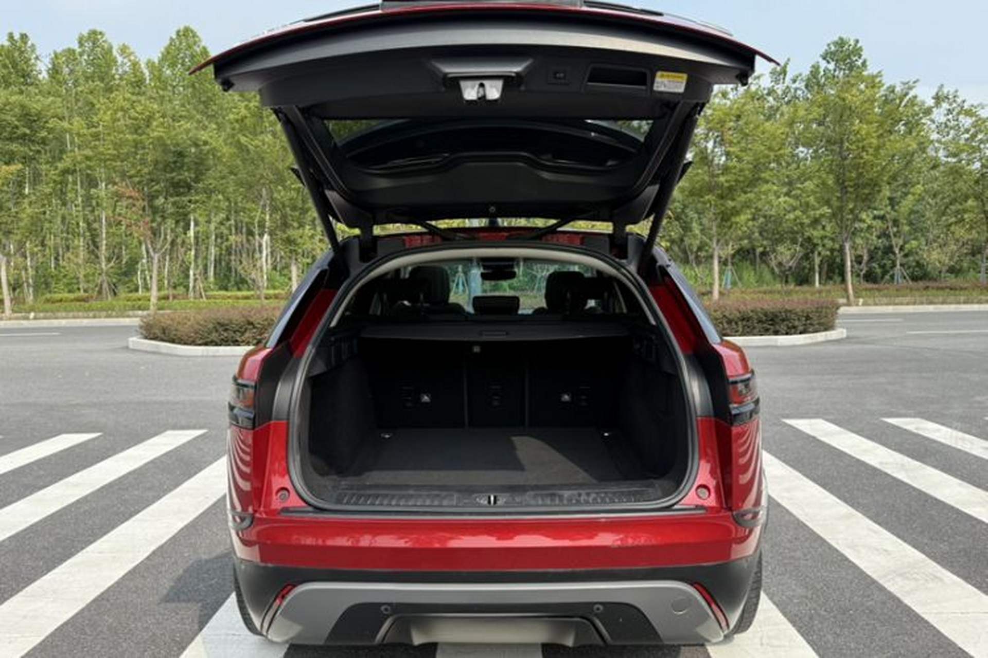 Used Land Rover Range Velar 2018 P250 S Trunk