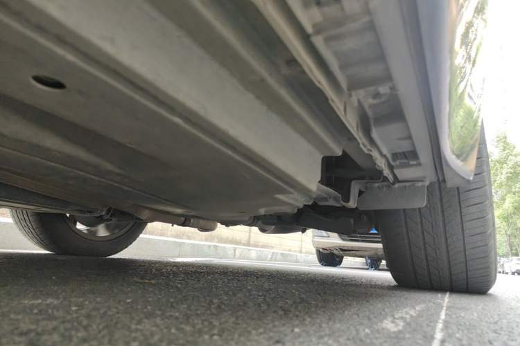 Used Land Rover Range Velar 2018 P380 R-DYNAMIC SE Chassis Rear Left