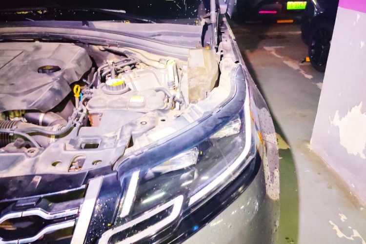 Used Land Rover Range Velar 2018 P250 S Engine Bay Left
