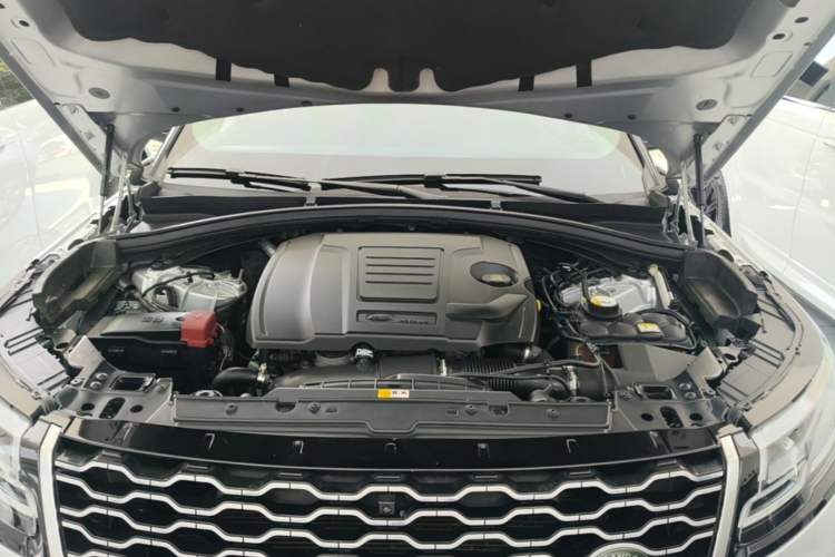 Used Land Rover Range Velar 2018 P300 S Engine Bay