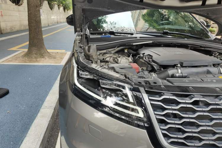 Used Land Rover Range Velar 2018 P380 R-DYNAMIC SE Engine Bay Right