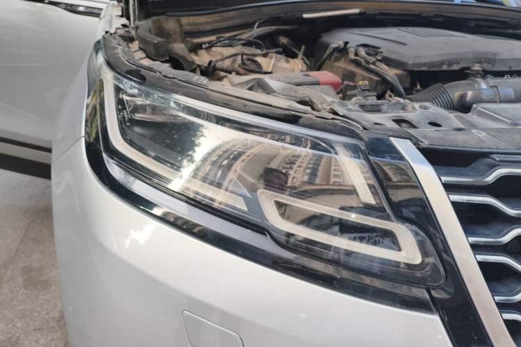 Used Land Rover Range Velar 2018 P380 S Engine Bay Right