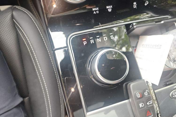 Used Land Rover Range Velar 2018 P300 S Gear Lever