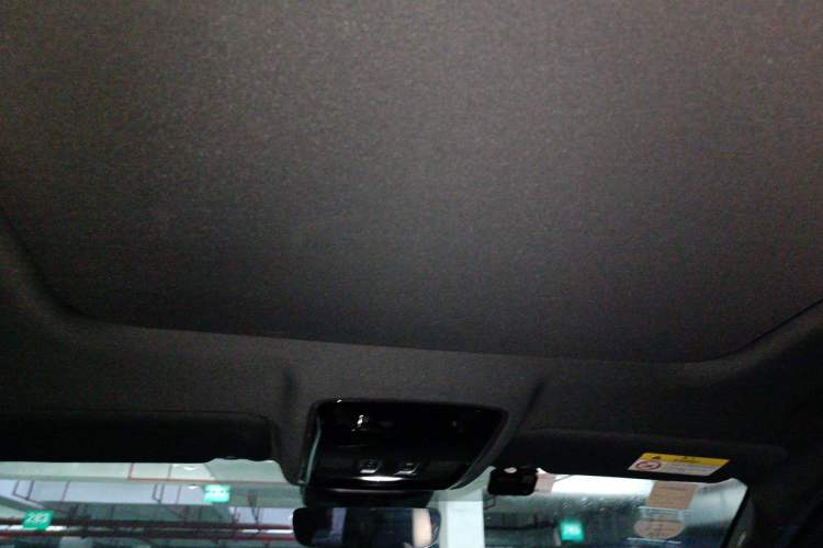 Used Land Rover Range Velar 2018 P250 S Headliner