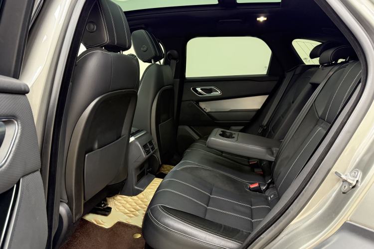 Used Land Rover Range Velar 2018 P250 S Interior 10