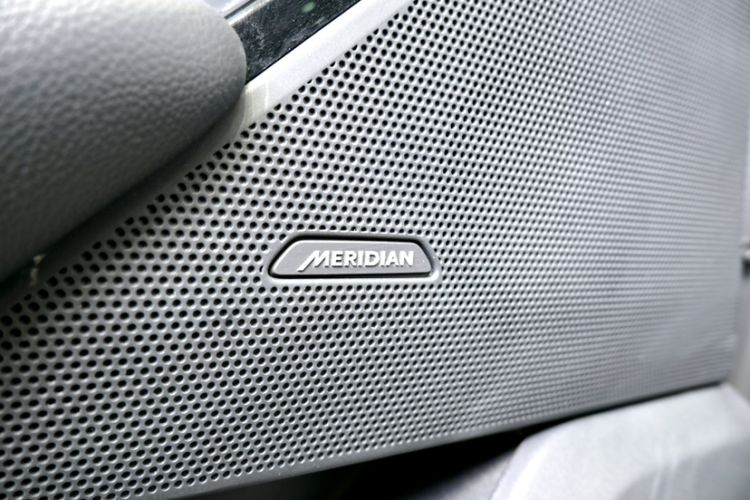 Used Land Rover Range Velar 2018 P250 S Interior 3
