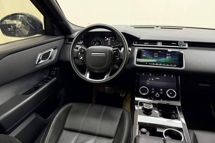 Used Land Rover Range Velar 2018 P250 S Interior 4