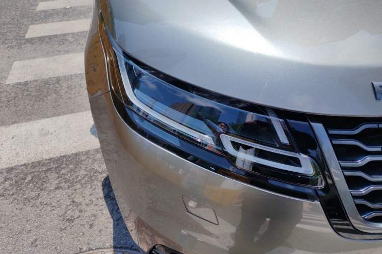 Used Land Rover Range Velar 2018 P380 R-DYNAMIC SE Right Front Headlight