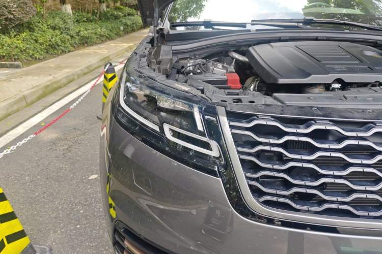 Used Land Rover Range Velar 2018 P300 S Right Front Headlight
