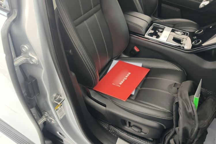 Used Land Rover Range Velar 2018 P300 S Right Front Seat